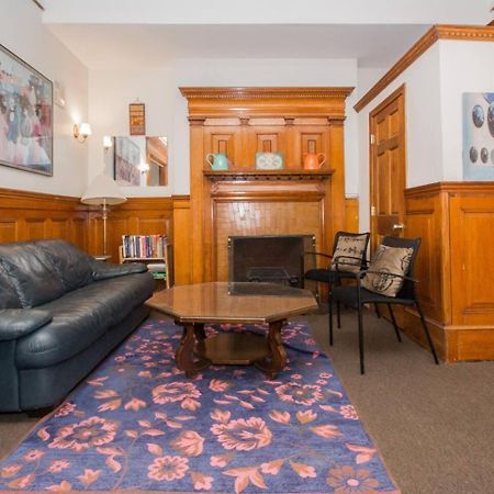 Large Private Room 10Min Walk To Fenway,Bc,Bu,T Brookline Exterior photo